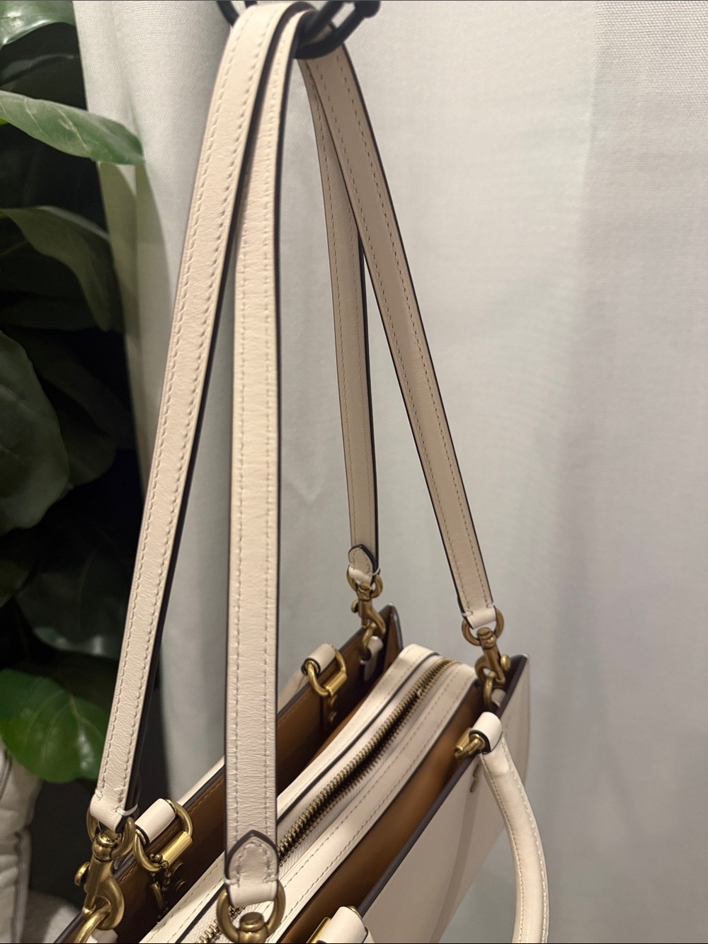 Coach Rogue 26 in Chalk | New Without Tags - Picture 9 of 10